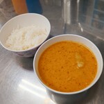 バンコク食堂バードマン - 食べ放題のレッドカレー