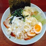 金八家 - チャーシューメン+ねぎ+キャベツ+味付たまご