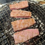 炭火焼肉 ひびの亭 - 特選バラ