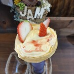 クレープ JAM - 料理写真:いちご入りブリュレ(ブリュレなし)