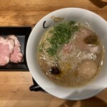 Soba Hausuko Nji Kihototogisu - 