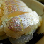 長七屋 - 黄色い筋がクッキリの旬イトヨリ