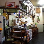 長七屋 - 昭和の店のカウンター