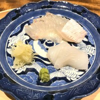 温石 - （お造り）ヒラメ、スミイカ