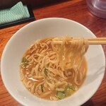浜堂ラーメン - 麺のリフトアップ２