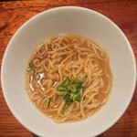 浜堂ラーメン - スープ投入直後