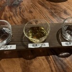 島唄と地料理 とぅばらーま 国際通り店 - 泡盛の飲み比べ