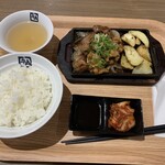 牛角焼肉食堂 - 