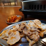 焼肉・ホルモン名嘉真 - ホルモン盛り合わせ