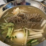 Pusanka Bara - 冷麺