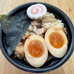 お食事 ちゅうぼう - テイクアウト「東京しゃもの炊き込みご飯弁当」600円