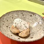 食堂とだか - 里芋の唐揚げ　枝豆とクリームチーズ