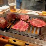 焼肉一心たん助 - 