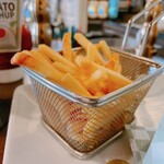 シェイクツリー バーガー＆バー - 