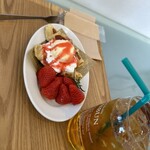 cafe and fruits BUNBUN - 