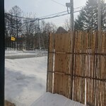 江戸そば マルノ - 窓から