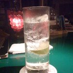 コーナー - ジントニック