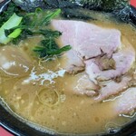 ラーメン 杉田家 本店 - 
