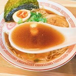 中華そば 朧月 - 熟成醤油の淡麗中華そば(スープリフト)