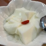 上海麺館 - 杏仁豆腐