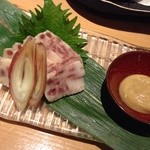 寅八商店 - 鯨のタンを酢味噌でど〜ぞ♫