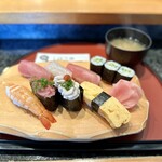 しほう田 - にぎり鮨ランチ … ¥1,300円（税込）