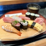 しほう田 - にぎり鮨ランチ … ¥1,300円（税込）