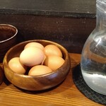 豚肉汁うどん べ - 生卵