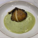 中国料理 旬輝 - 今回は喜寿祝いの母親がアボカド好きということで、鮑のアボカドソース。超濃厚ソースで美味！