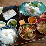 荒川屋ダイニングバ－サンドフィッシュ - 