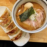 こうかいぼう - 【ちゃーしゅうめん】(¥1150)+【味玉たまご】(¥100)+【焼餃子】(¥430)