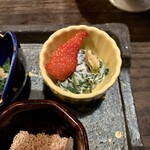 とっくり - 小松菜を練り込んだチーズにはイチゴが合う。