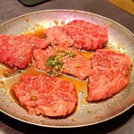 味ん味ん - 和牛カイノミだったか？これは若干厚め(*^^*)