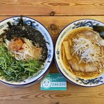 Morimoto Ramen Dou - 飛梅伝説らぁめん¥980(左)、大人のらーめん¥890(右) 替玉&ライス無料