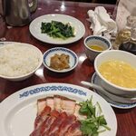 Chuukasaikan Douhatsu - 同發名物”香港スタイルランチ＜平日限定＞叉焼(チャーシュー)＆焼肉