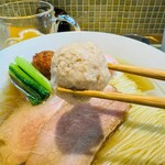 猫と月 chan mie noodles - 