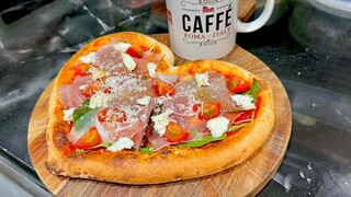 h Trattoria Fiero - 【バレンタインメニュー】生ハムとベビーリーフのハートピザ