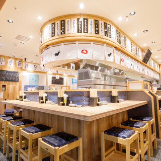 お一人様の来店も大歓迎！！デート会食に♪