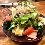 地酒と地産料理 花咲 - 島豆腐サラダ