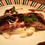 アルバトロス - 鶏肉の下にはポテトサラダ。