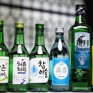 Cheers with “TERRA” beer! A wide selection of drinks that go well with Korean Cuisine