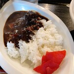 河北や - ミニカレー　本日のカレーソースは牛すじ黒