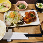 ハチマルハチカフェ - 