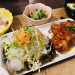 ハチマルハチカフェ - 