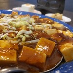 中国東北料理　美食村 - 全くくずれてない豆腐…