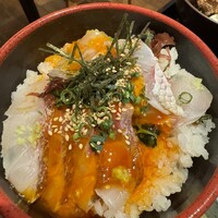 和食日和 おさけと 神保町 - 鯛とタレと薬味を投入