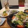 Pramaina::Second - サラダ蕎麦ランチ(税込1,250円)
                ①サラダ蕎麦、胡麻ドレッシング&唐辛子のタレ
                ②切干大根&ひじき等の煮物
                ③大根&人参&榎茸&胡瓜等の和え物
                ④減農薬ご飯のおむすび
                お飲み物①ジンジャーエール