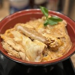 Toranomon Koushi - かつ丼　断面