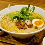 ラーメン仮面55 - エスニックラーメン