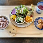 ときがわ食堂 - 料理写真:季節のランチプレート　¥1100